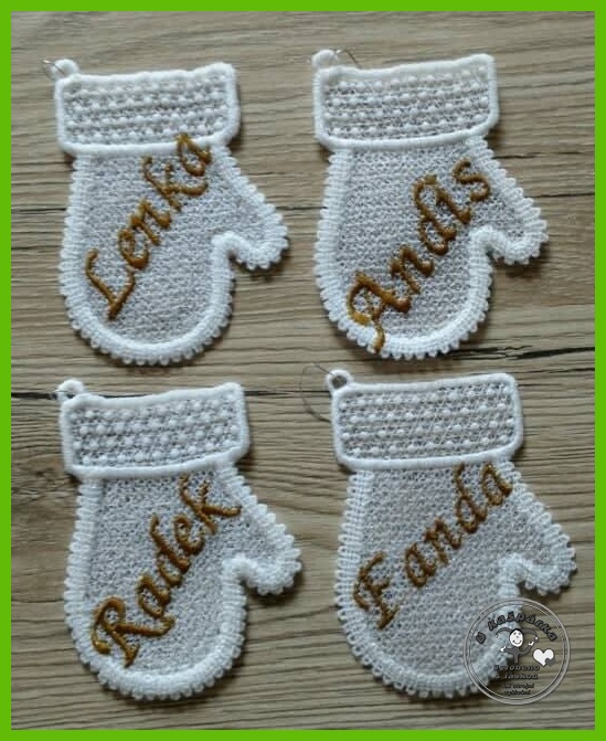 Vánoční ozdoba krajka - rukavice se jménem  PAVEL