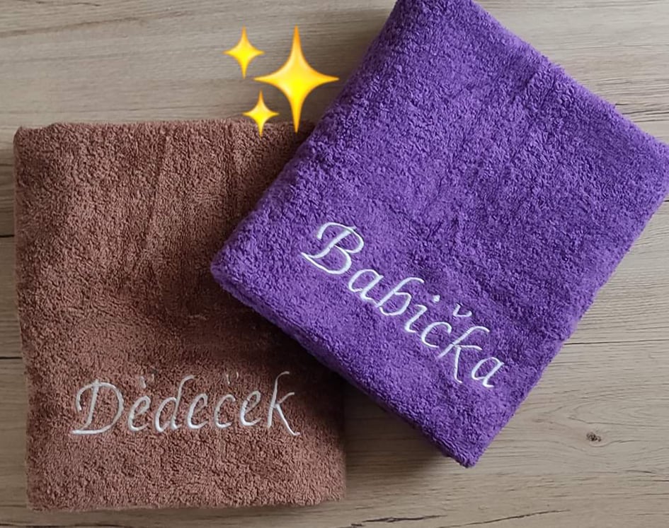 Ručník se jménem BABIČKA-DĚDEČEK